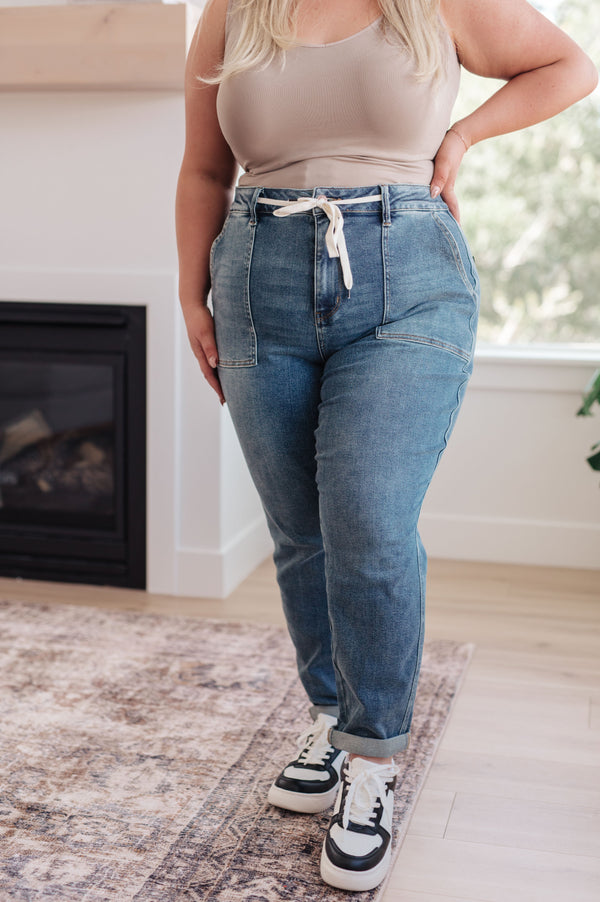 Judy Blue Payton Pull On Denim Joggers in Medium Wash